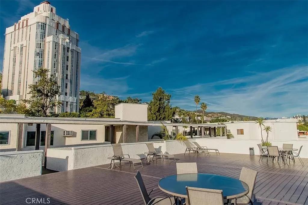 8400 De Longpre Ave # 215, West Hollywood Ca 90069 | All Other Attached 29