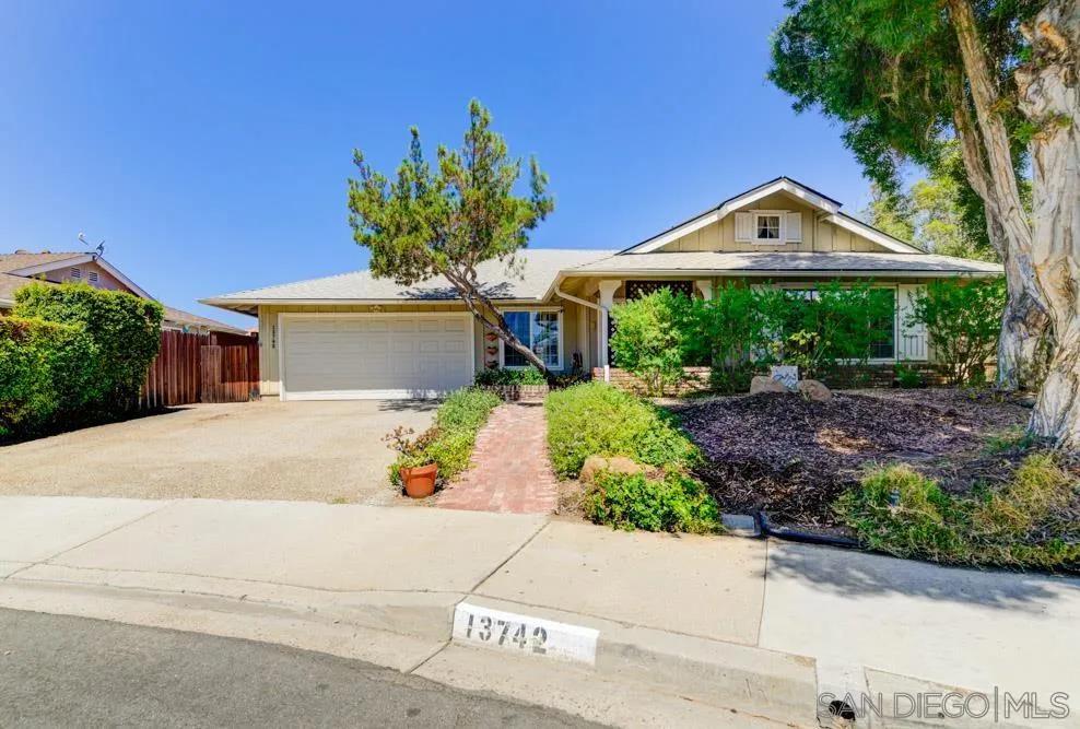 13742 Ahwahnee Way, Poway Ca 92064 | Detached 1