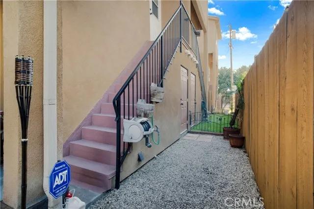 9650 Sepulveda Boulevard # 12, North Hills Ca 91343 | Townhouse 18