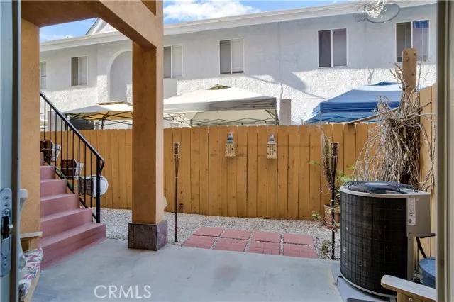 9650 Sepulveda Boulevard # 12, North Hills Ca 91343 | Townhouse 16