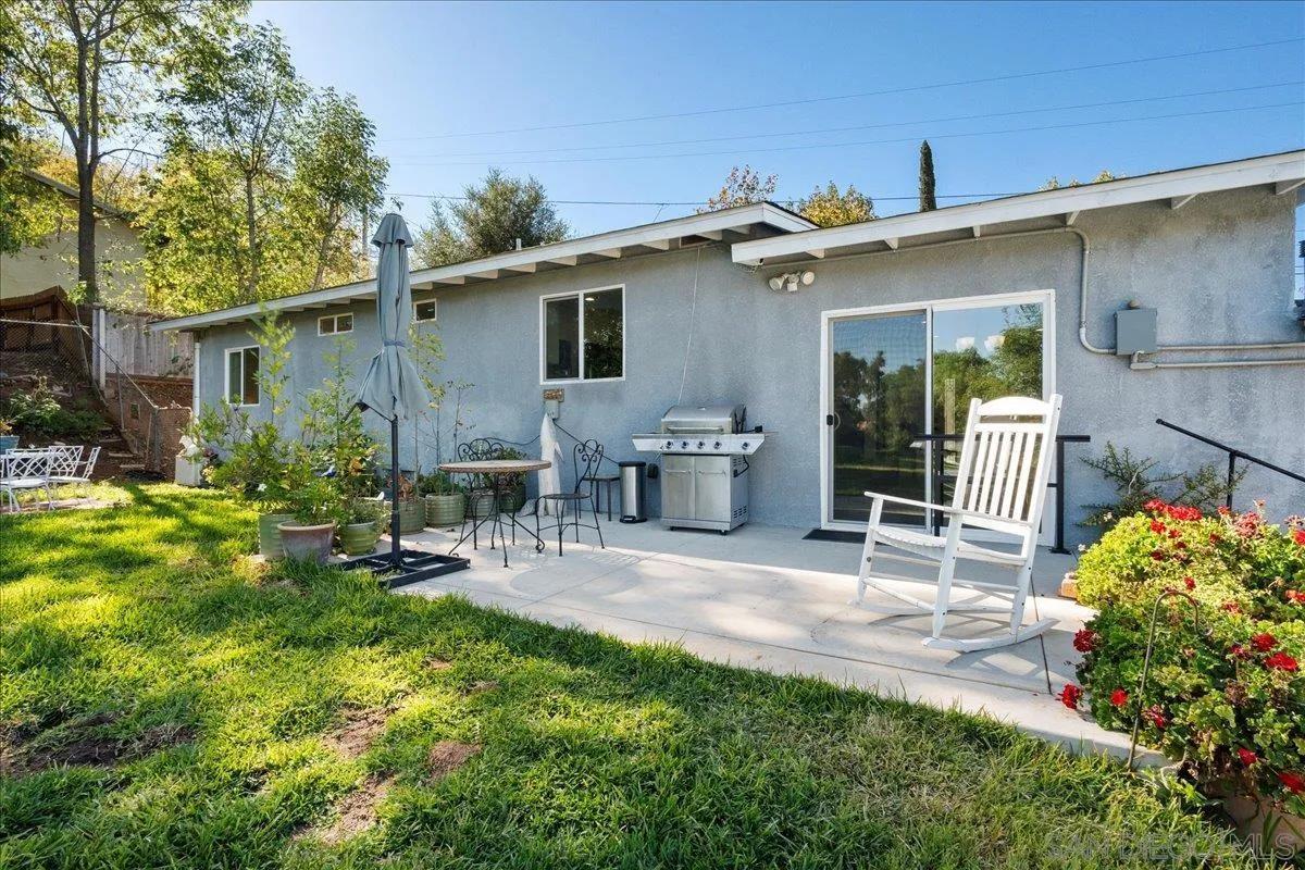 2114 Bernardo Ave, Escondido Ca 92029 | Detached 26