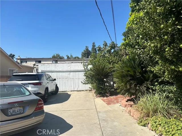 6943 Tyrone Avenue, Van Nuys Ca 91405 | Detached 8