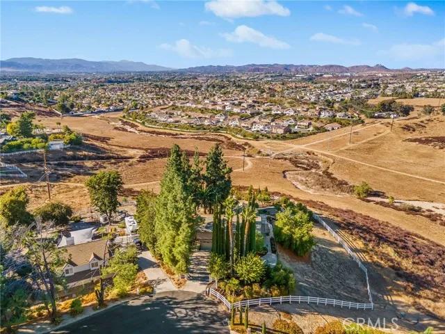 40395 Calle Fiesta, Temecula Ca 92591 | Detached 41