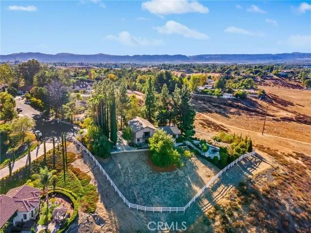 40395 Calle Fiesta, Temecula Ca 92591 | Detached 43