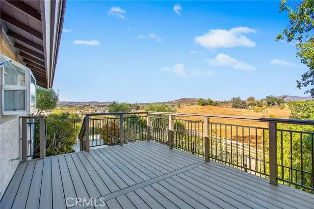 40395 Calle Fiesta, Temecula Ca 92591 | Detached 30