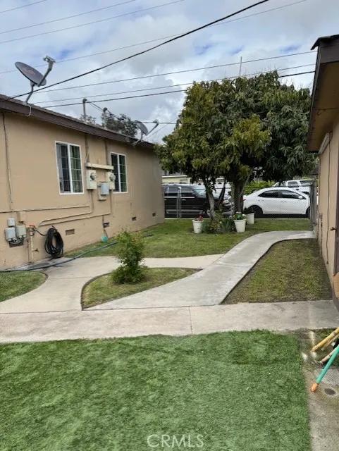 126 E Berkeley Street, Santa Ana Ca 92707 | Multi Family 2