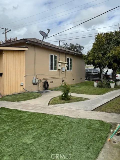 126 E Berkeley Street, Santa Ana Ca 92707 | Multi Family 1