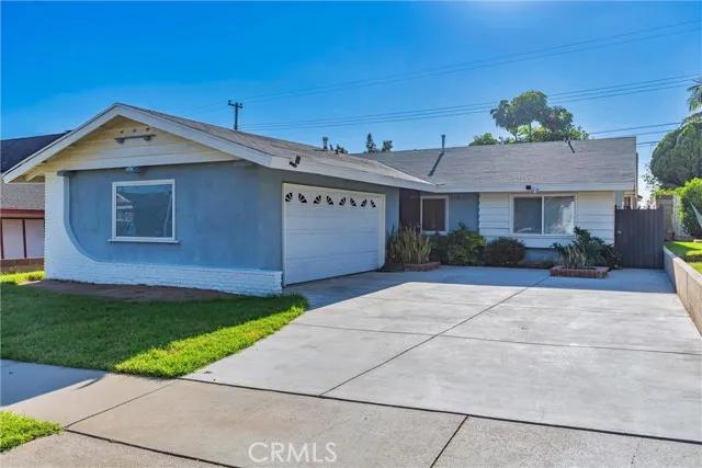 19233 Broadacres Avenue, Carson Ca 90746 | Detached 1