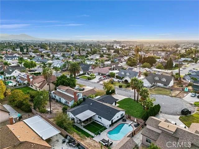 5925 Newcomb Street, San Bernardino Ca 92404 | Detached 43