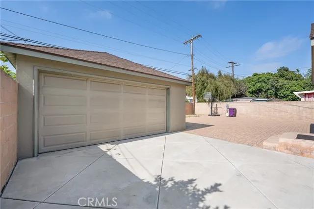 5457 East Willow Street, Long Beach Ca 90815 | Detached 43