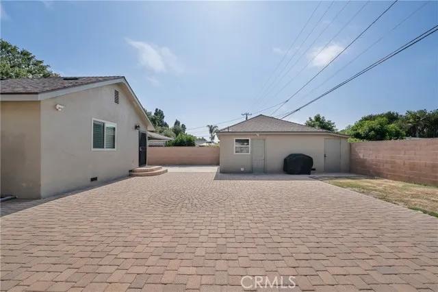 5457 East Willow Street, Long Beach Ca 90815 | Detached 44