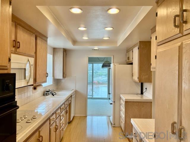 12525 Niego Ln., Rancho Bernardo CA 92128 | Detached 12