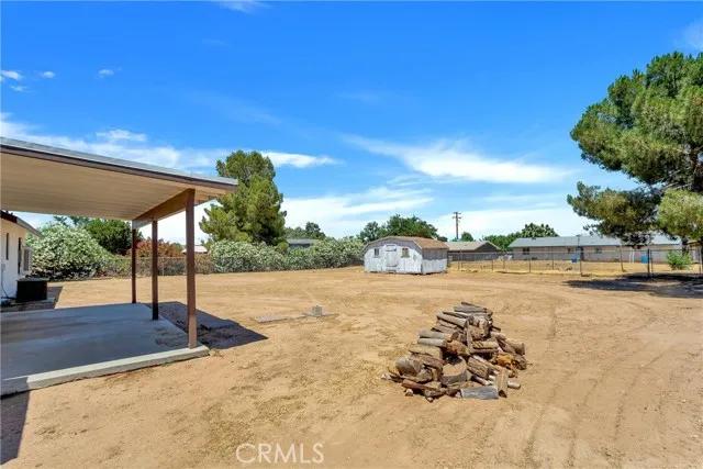 7973 Redwood Avenue, Hesperia Ca 92345 | Detached 27