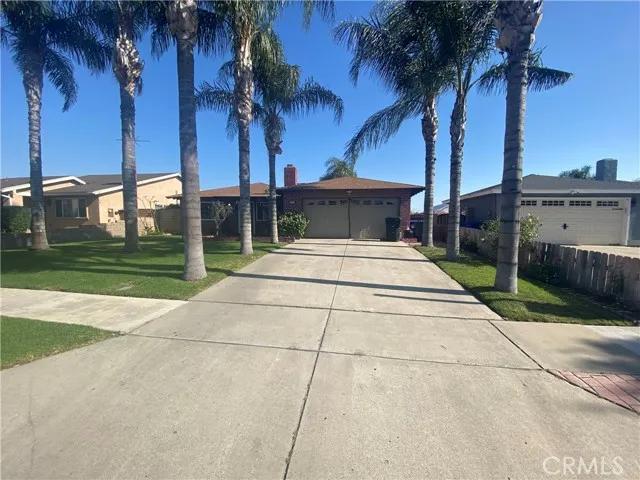 15731 Manzanita Drive, Fontana Ca 92335 | Detached 4