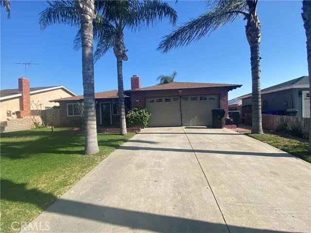 15731 Manzanita Drive, Fontana Ca 92335 | Detached 2