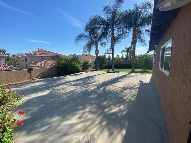 15731 Manzanita Drive, Fontana Ca 92335 | Detached 38