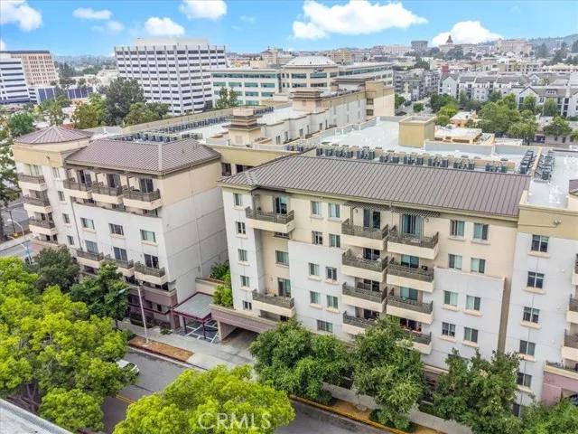 931 E Walnut Street # 104, Pasadena Ca 91106 | Detached 35