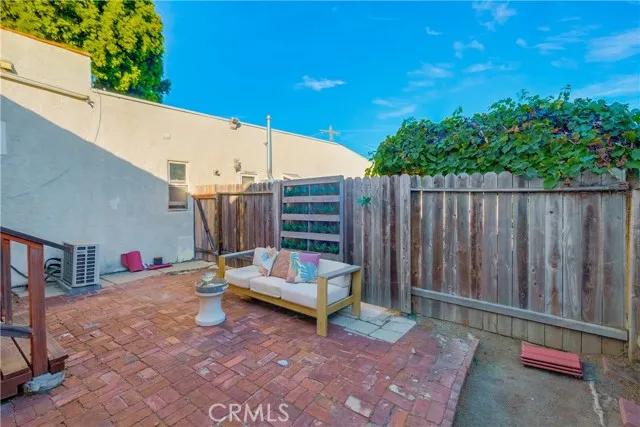 1004 S Averill Avenue, San Pedro Ca 90732 | Townhouse 43