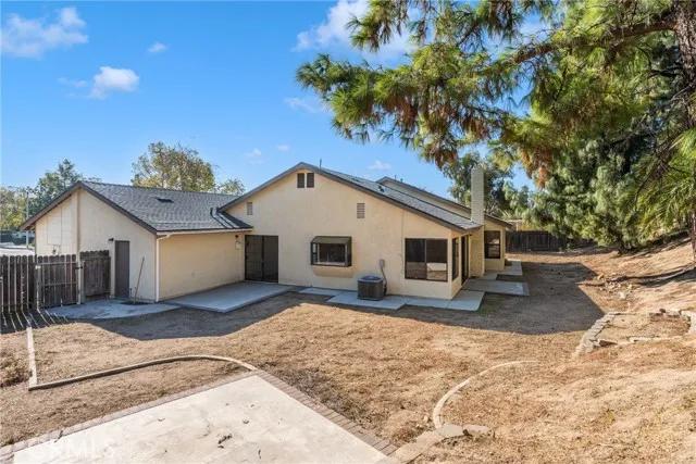 2395 Marigold Street, San Bernardino Ca 92407 | Detached 31