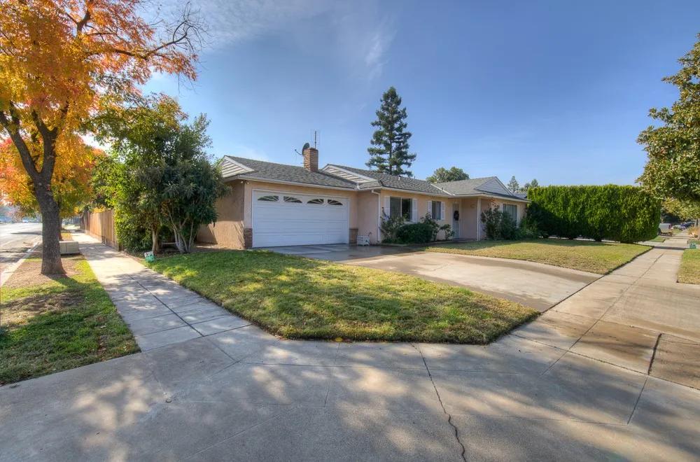 1417 W Minarets Avenue, Fresno Ca 93711 | Detached 5