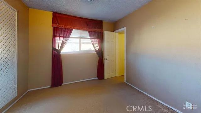 19531 Oakland Avenue, Rialto Ca 92377 | Detached 14