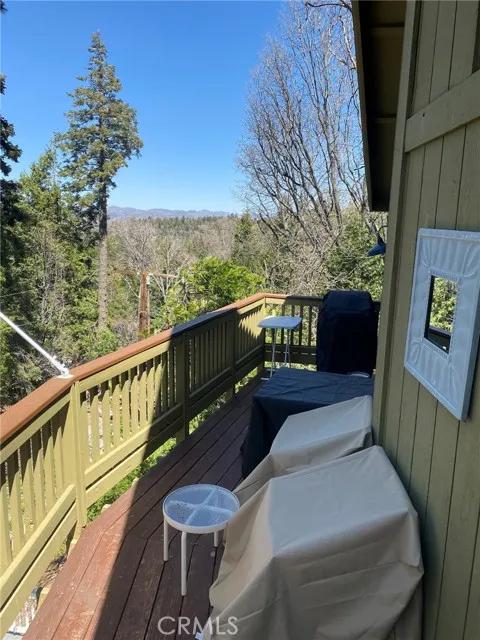 534 Dover Court, Lake Arrowhead Ca 92352 | Detached 32