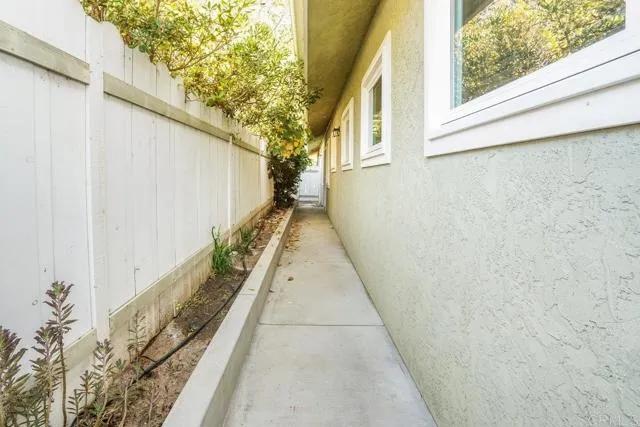 1122 Countrywood Lane, Vista Ca 92081 | Detached 30