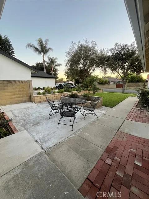 18422 De Bie Avenue, Cerritos Ca 90703 | Detached 4