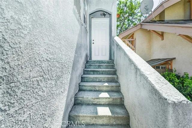 389 E 9th Street, Pomona Ca 91766 | Multi Family 28