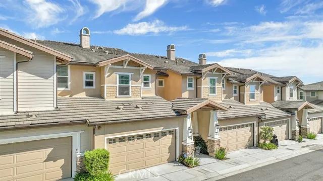 18684 Clubhouse Drive # 116, Yorba Linda Ca 92886 | Townhouse 40