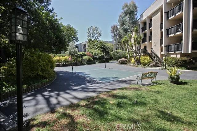 1209 Raintree Circle, Culver City Ca 90230 | Detached 24