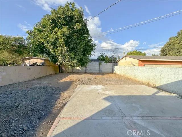 223 E 89th Street, Los Angeles Ca 90003 | Detached 24