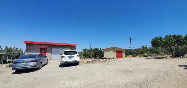 400 Mesquite Road, Pinon Hills Ca 92372 | Detached 34