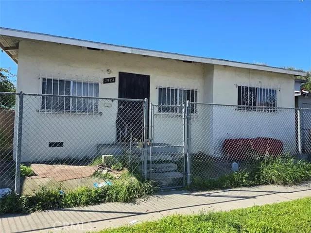 7923 Hooper Avenue, Los Angeles Ca 90001 | Detached 0