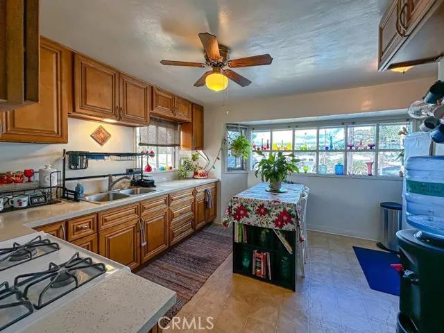 3915 E 11th Street, Long Beach CA 90804 | Multi Family 26