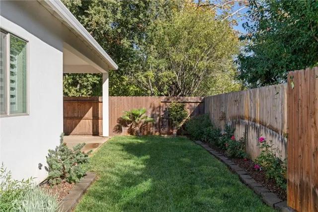 9 Celtic Court, Chico Ca 95926 | Detached 32