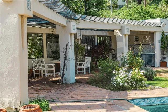 3015 N Beachwood Drive, Los Angeles Ca 90068 | Detached 49