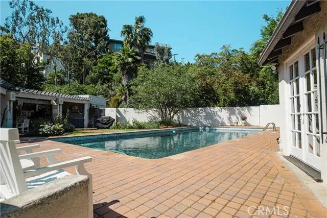 3015 N Beachwood Drive, Los Angeles Ca 90068 | Detached 45