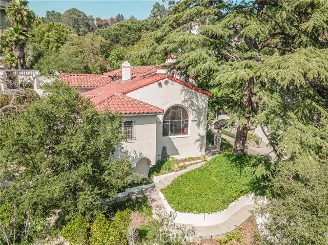 3015 N Beachwood Drive, Los Angeles Ca 90068 | Detached 43