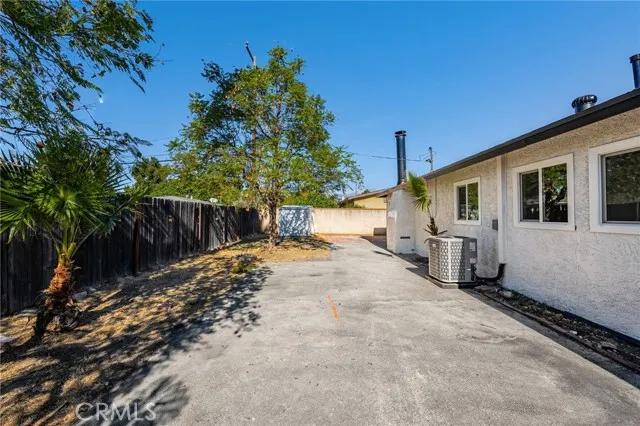 9642 Surrey Avenue, Montclair Ca 91763 | Detached 27