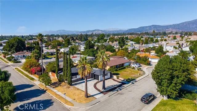 9642 Surrey Avenue, Montclair Ca 91763 | Detached 33