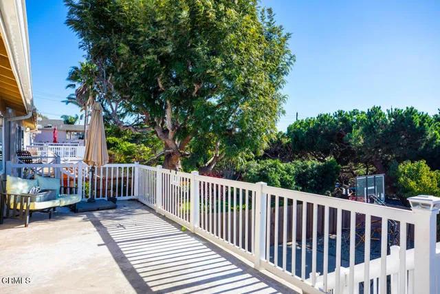 1021 Camino Real, Redondo Beach Ca 90277 | Detached 18