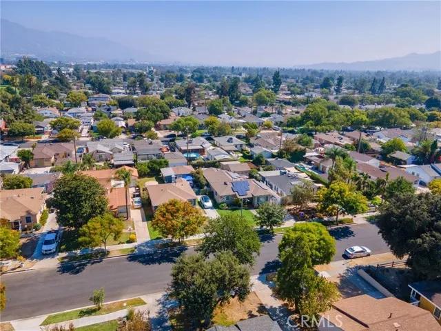 2224 N Valley Street, Burbank Ca 91505 | Detached 45