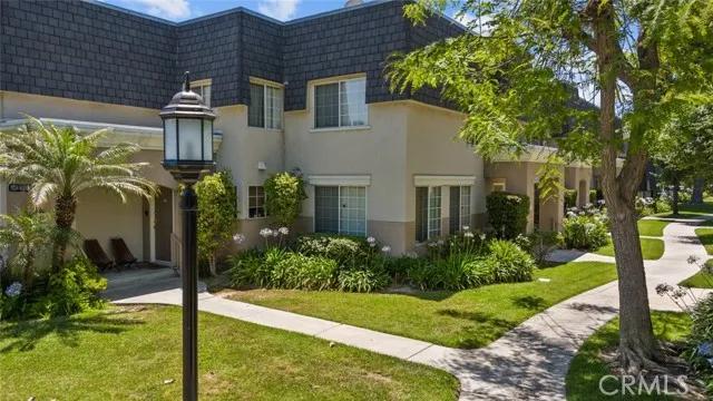 19234 Hamlin Street # 5, Reseda Ca 91335 | Townhouse 32