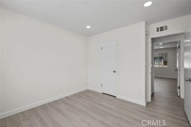 19234 Hamlin Street # 5, Reseda Ca 91335 | Townhouse 17