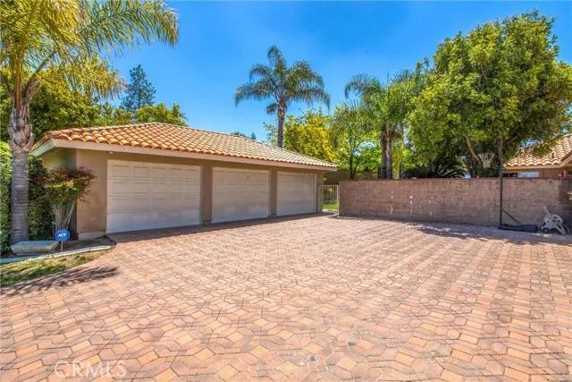 1641 Ford Street, Redlands Ca 92373 | Detached 38