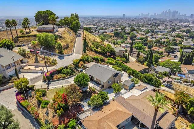 1253 Dodds Circle, Los Angeles Ca 90063 | Detached 32