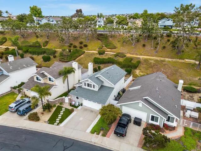 6832 Watercourse Drive, Carlsbad Ca 92011 | Detached 37