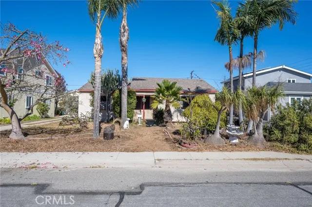 2411 Thomas Avenue, Redondo Beach Ca 90278 | Detached 2