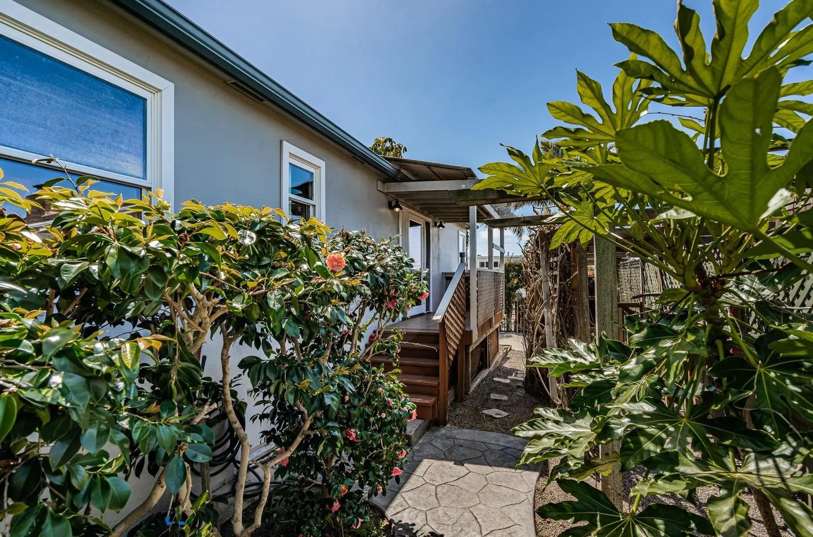 2156 Clove St, Point Loma Ca 92106 | Detached 30